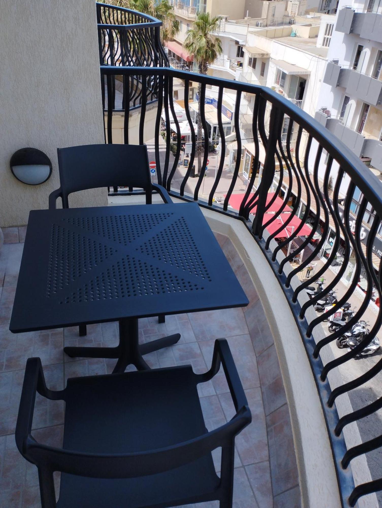 Perfect Tourist Accommodation In Bugibba Square! San Pawl il-Baħar Eksteriør bilde